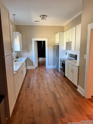 708 S 7th Street Kenedy TX 78119