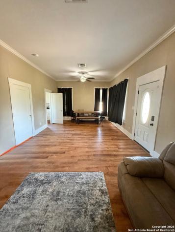 708 S 7th Street Kenedy TX 78119