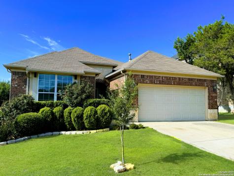 1023 Windy Pond San Antonio TX 78260