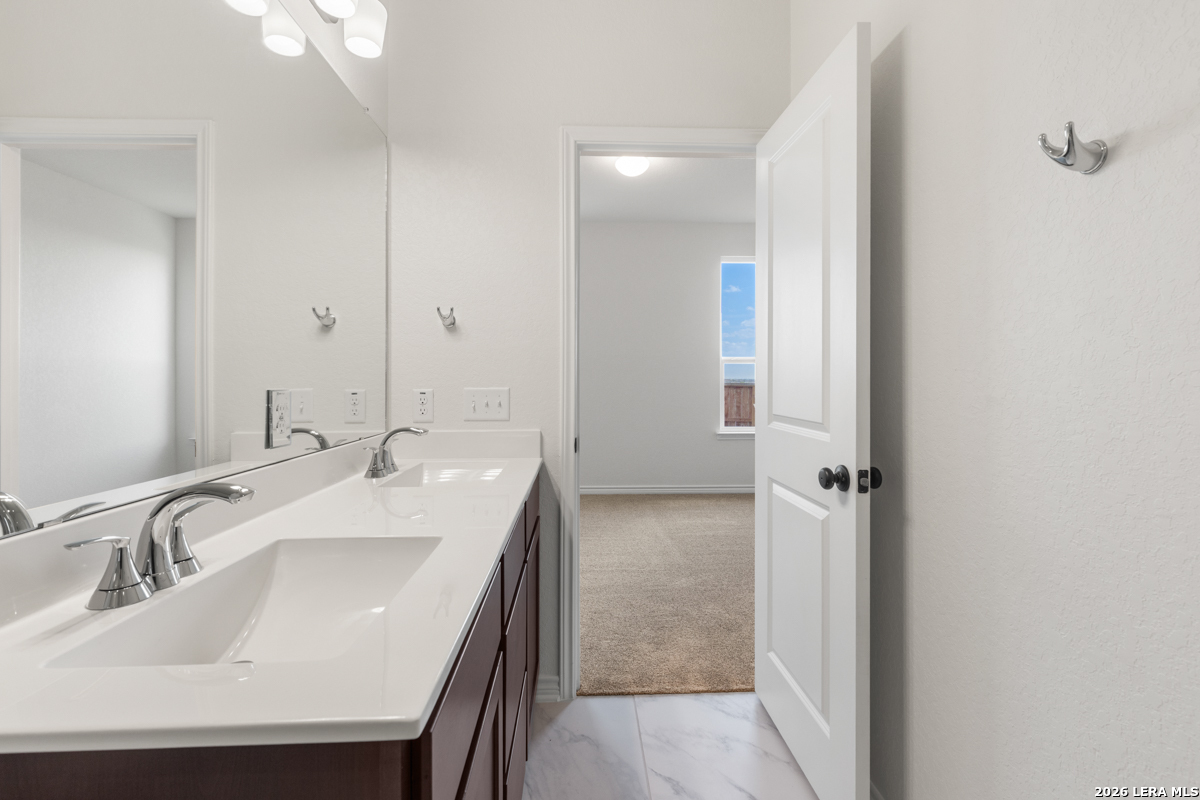 2518 Nachico Place Converse TX 78109