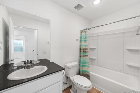 13354 Furyk San Antonio TX 78221