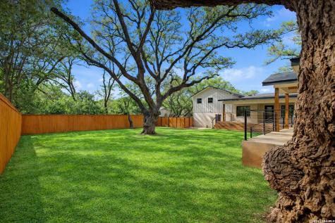 118 Tiger Tail Hollywood Park TX 78232