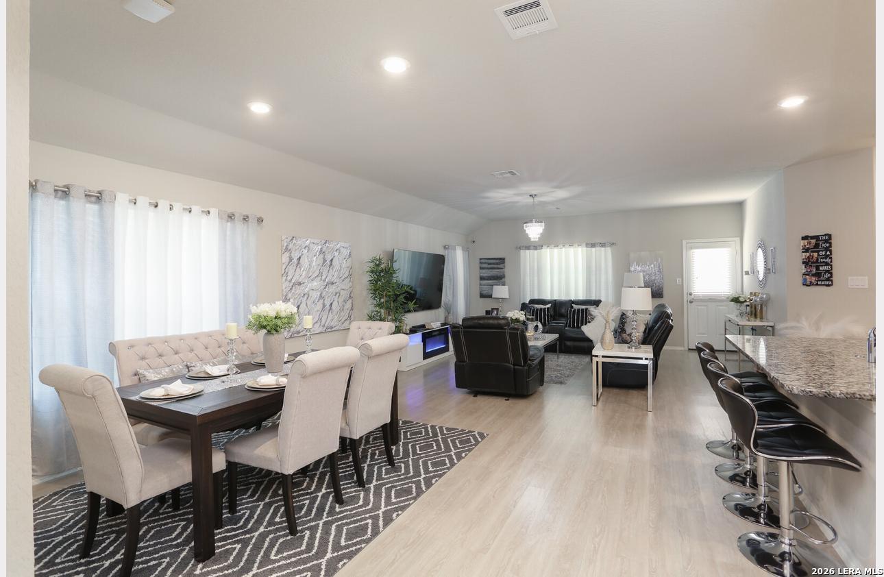 8418 Terlingua Cove Converse TX 78109
