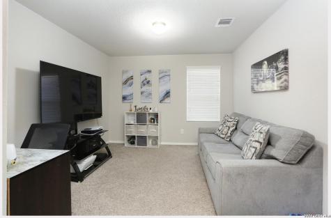 8418 Terlingua Cove Converse TX 78109