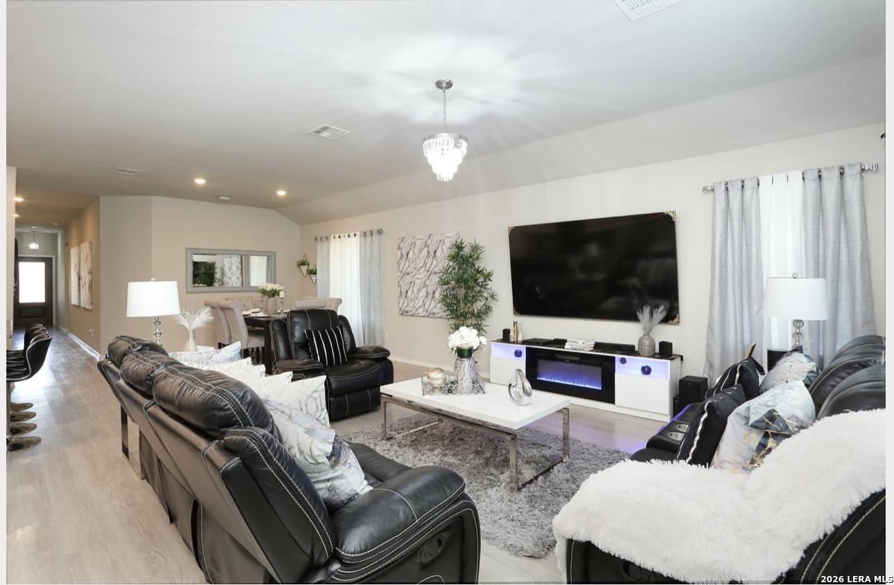 8418 Terlingua Cove Converse TX 78109