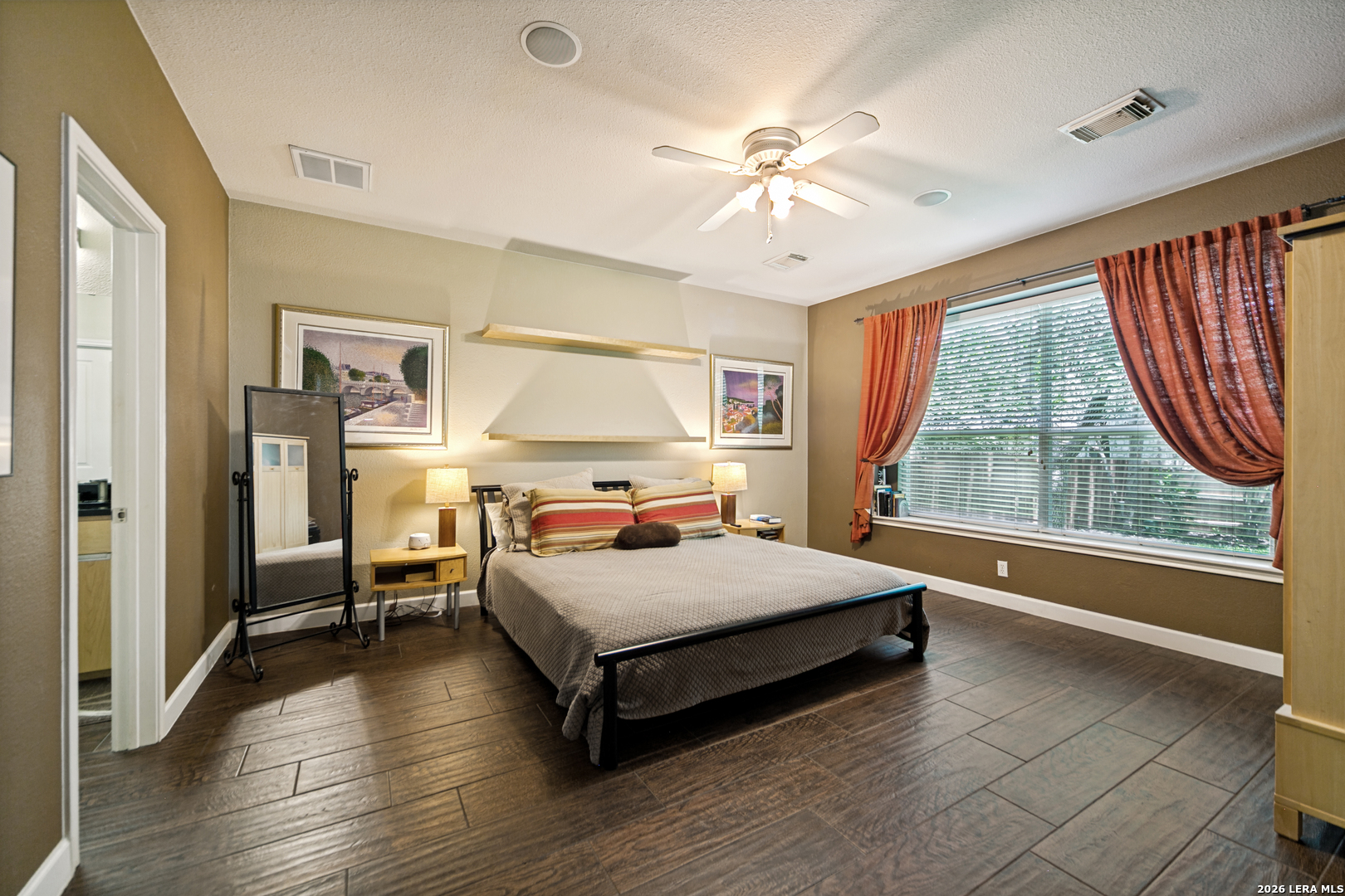 711 Turtle Hill San Antonio TX 78260