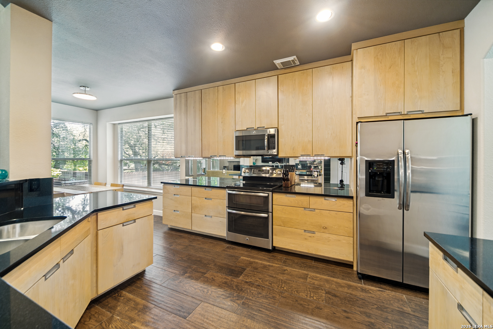 711 Turtle Hill San Antonio TX 78260