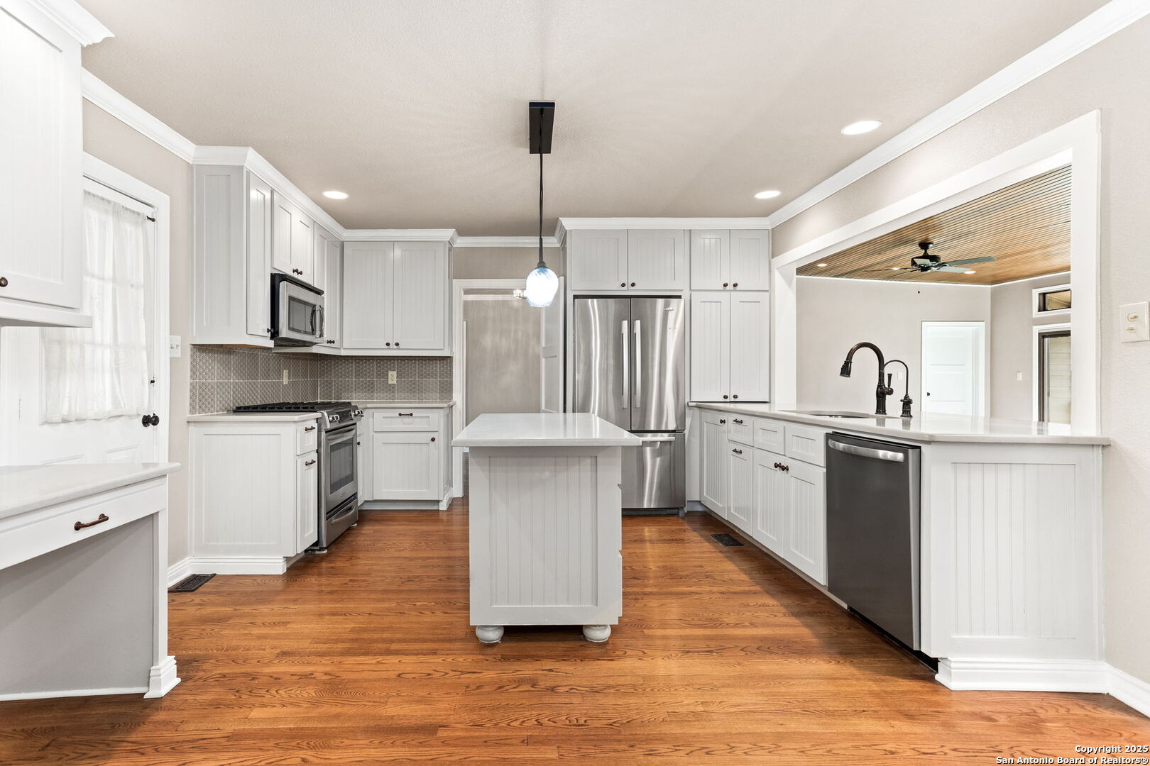 260 S Hickory Avenue New Braunfels TX 78130