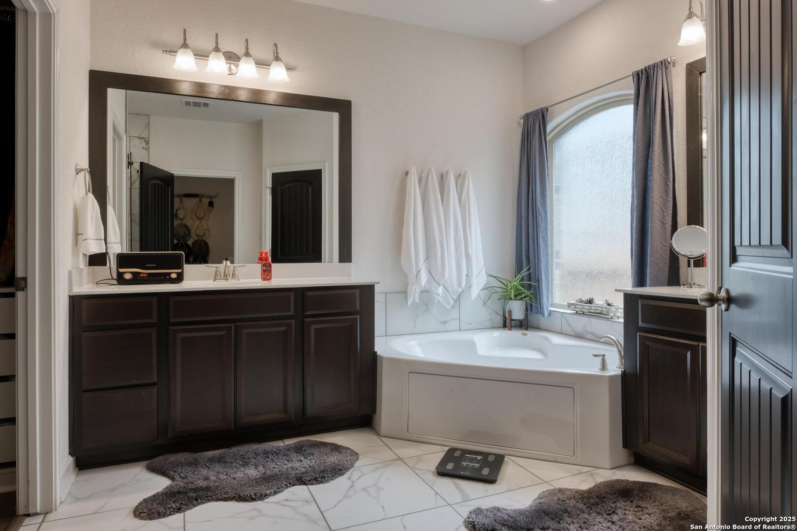 1531 Esser Crossing New Braunfels TX 78132