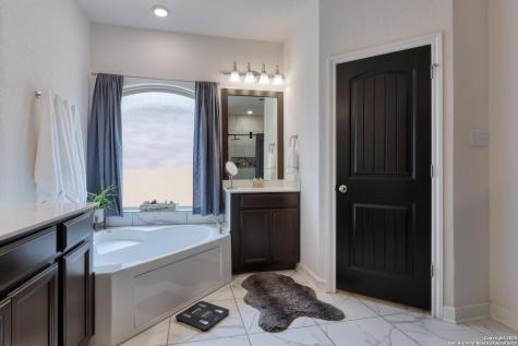 1531 Esser Crossing New Braunfels TX 78132