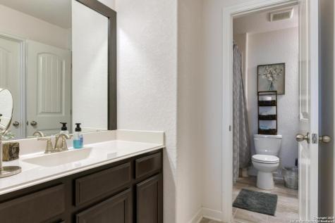 1531 Esser Crossing New Braunfels TX 78132