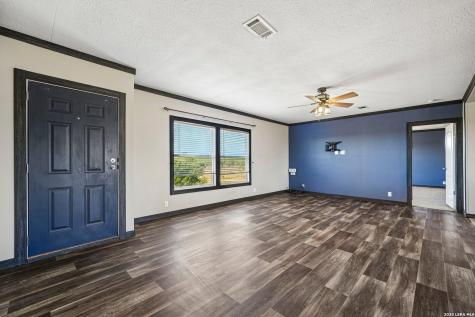 290 Lilly Bear Lane Moore TX 78057