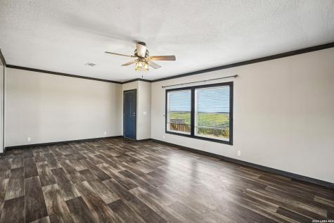 290 Lilly Bear Lane Moore TX 78057
