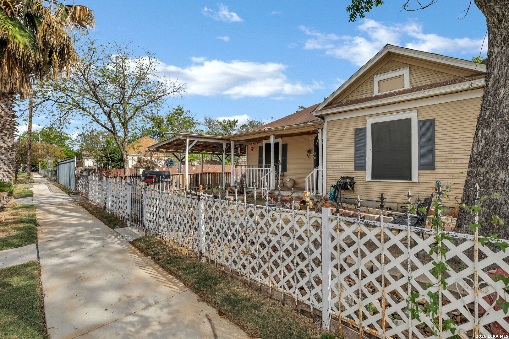 1518 W Travis San Antonio TX 78207