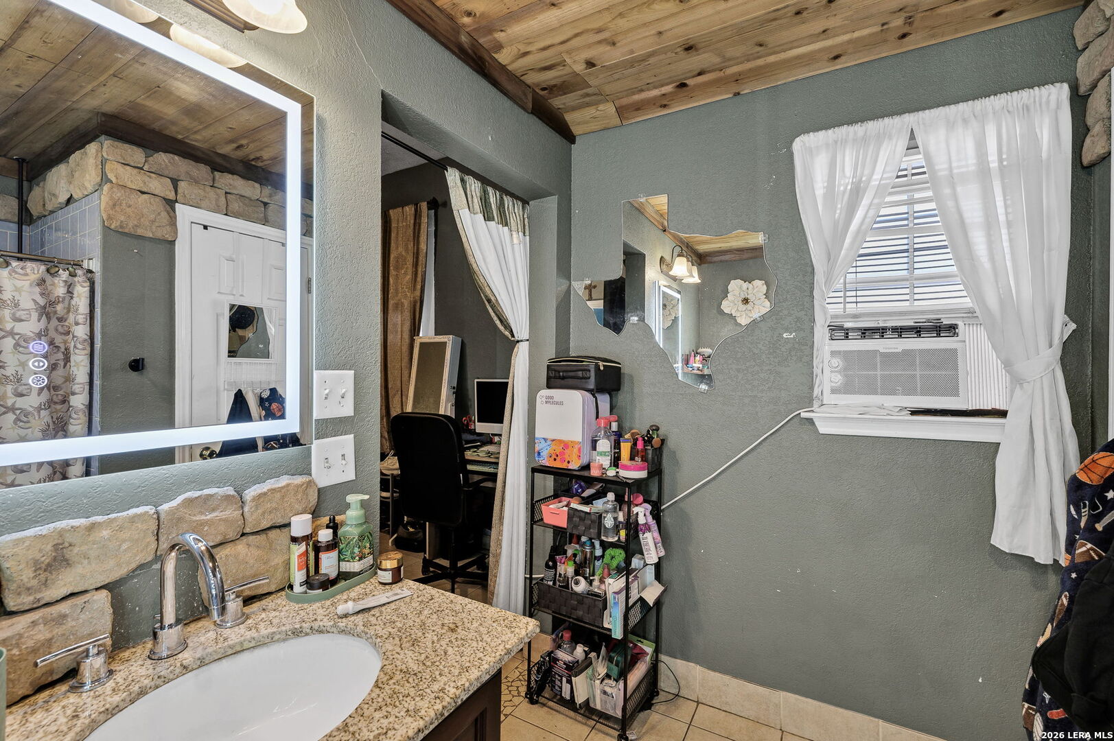 1518 W Travis San Antonio TX 78207
