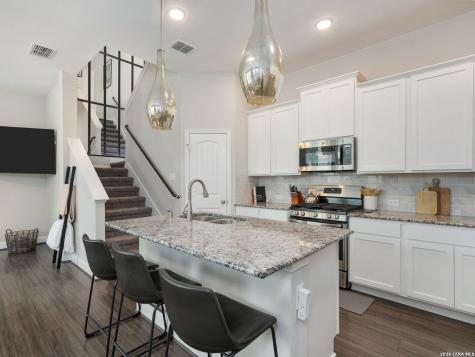 17339 Moscato San Antonio TX 78247