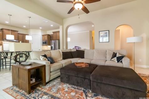 9723 Aviara Golf San Antonio TX 78251