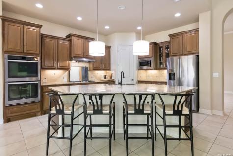 9723 Aviara Golf San Antonio TX 78251