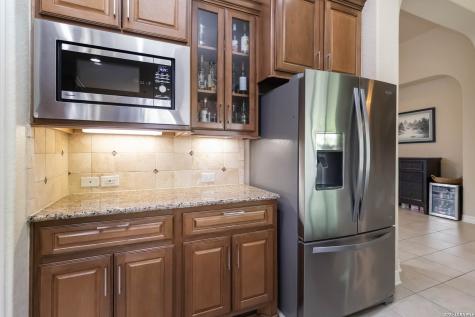 9723 Aviara Golf San Antonio TX 78251