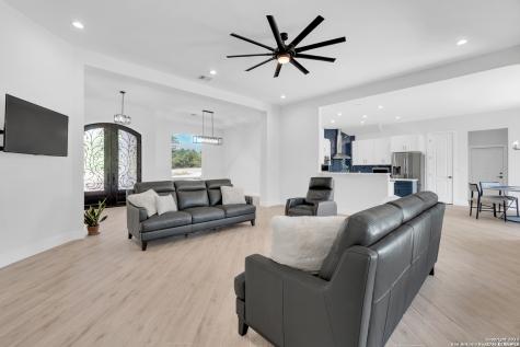 1416 Corkscrew Court New Braunfels TX 78132