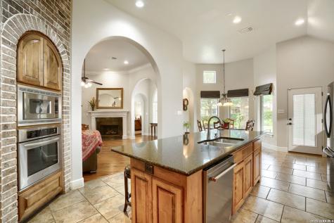 8014 Limpia Creek San Antonio TX 78254