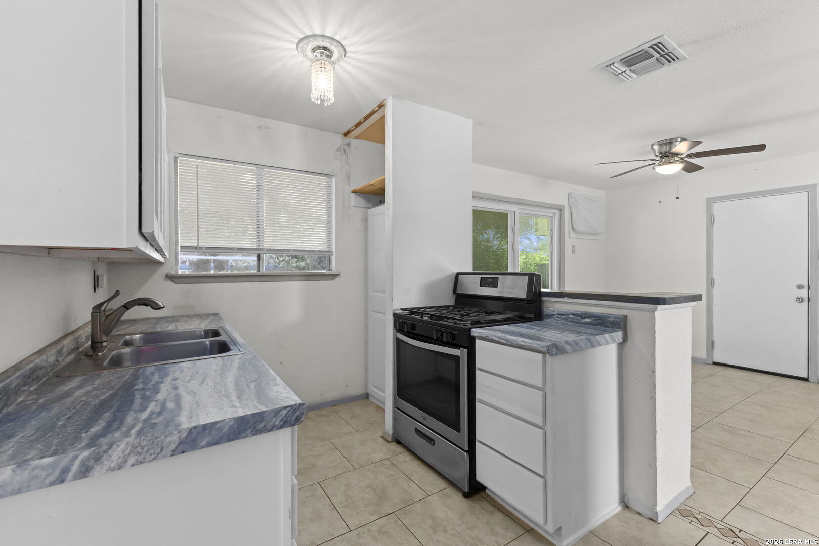 143 Surfrider Street San Antonio TX 78242