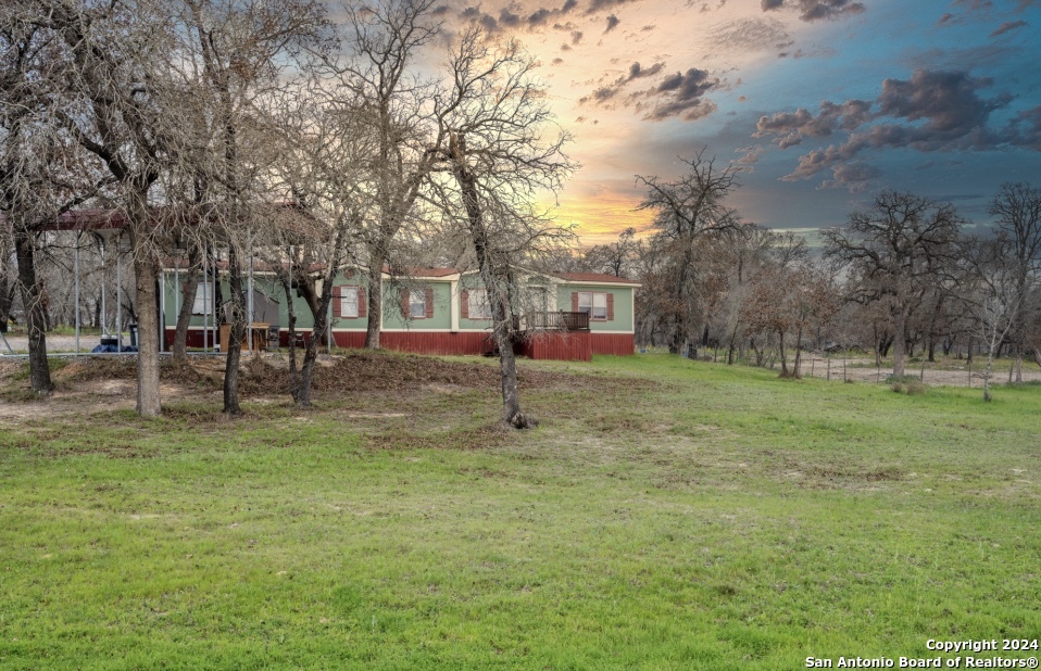 127 Shady Oaks Drive Floresville TX 78114