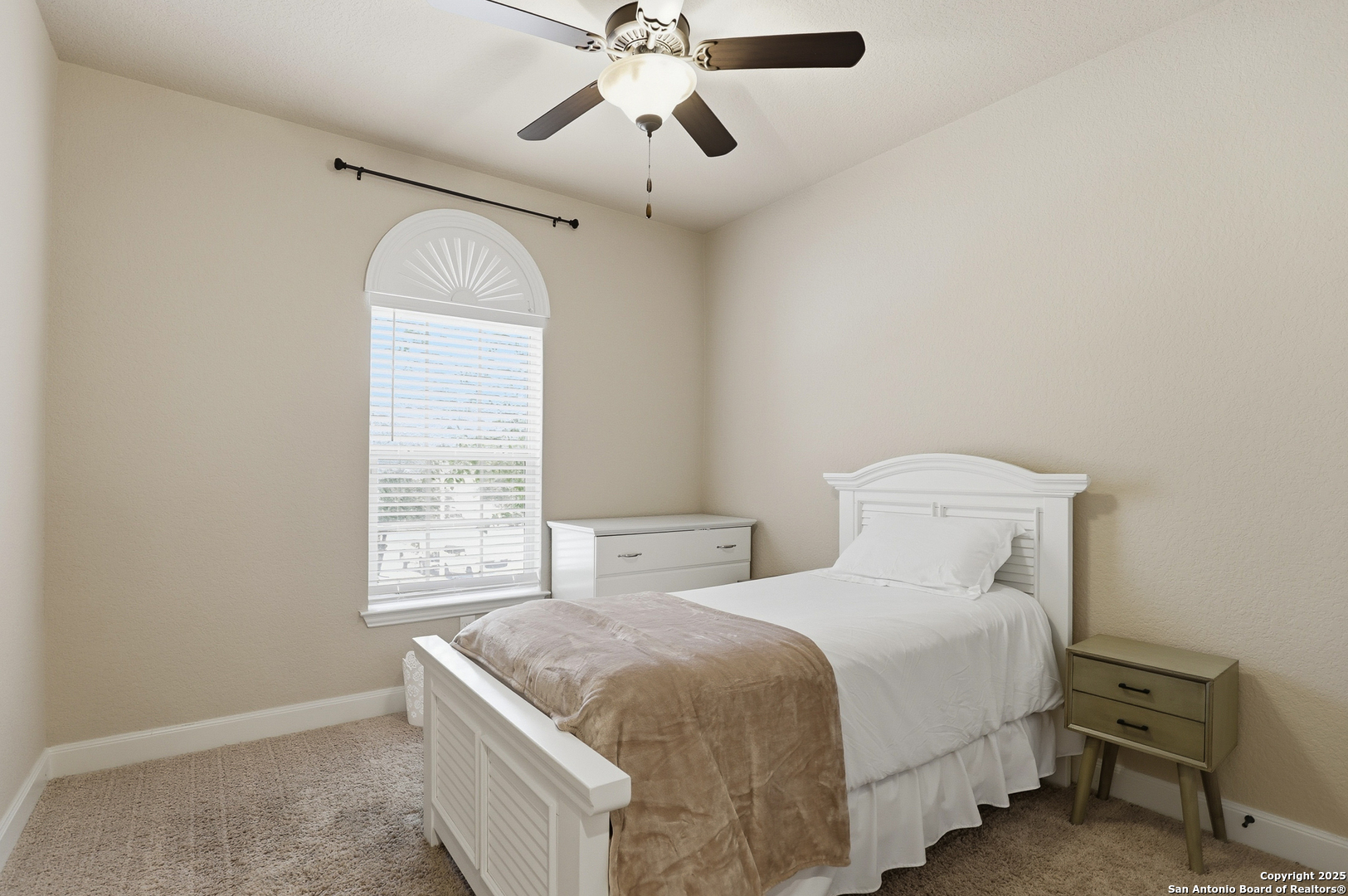 3903 Firebush San Antonio TX 78261