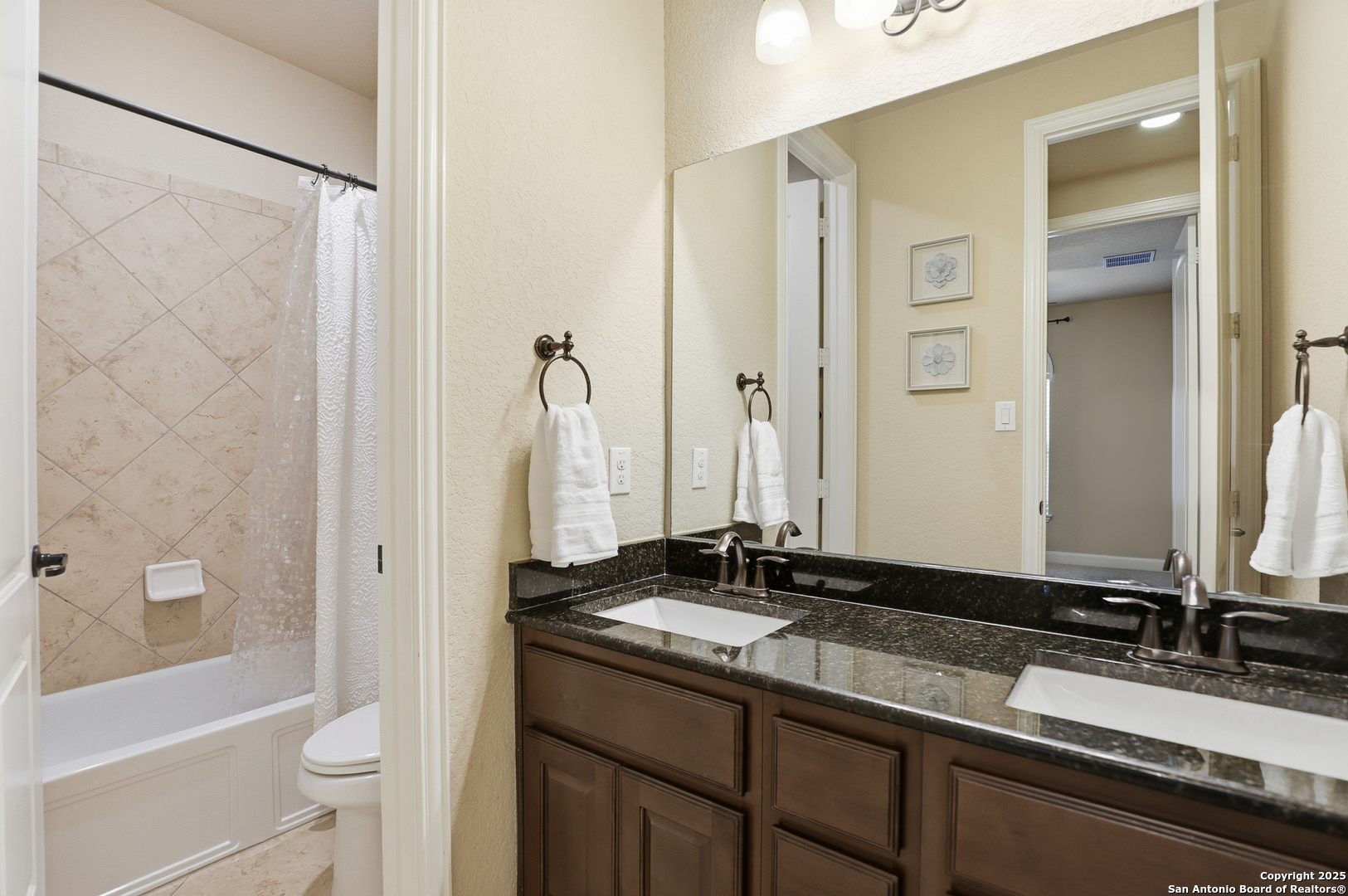 3903 Firebush San Antonio TX 78261
