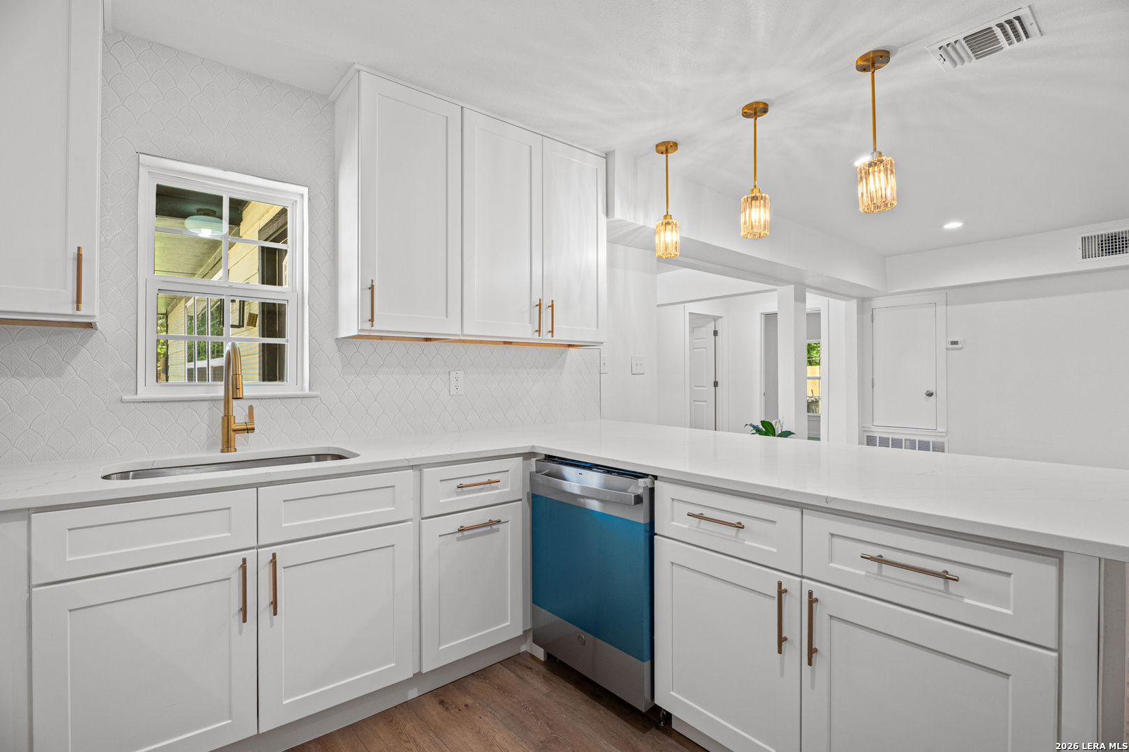 546 Byrnes Drive San Antonio TX 78209