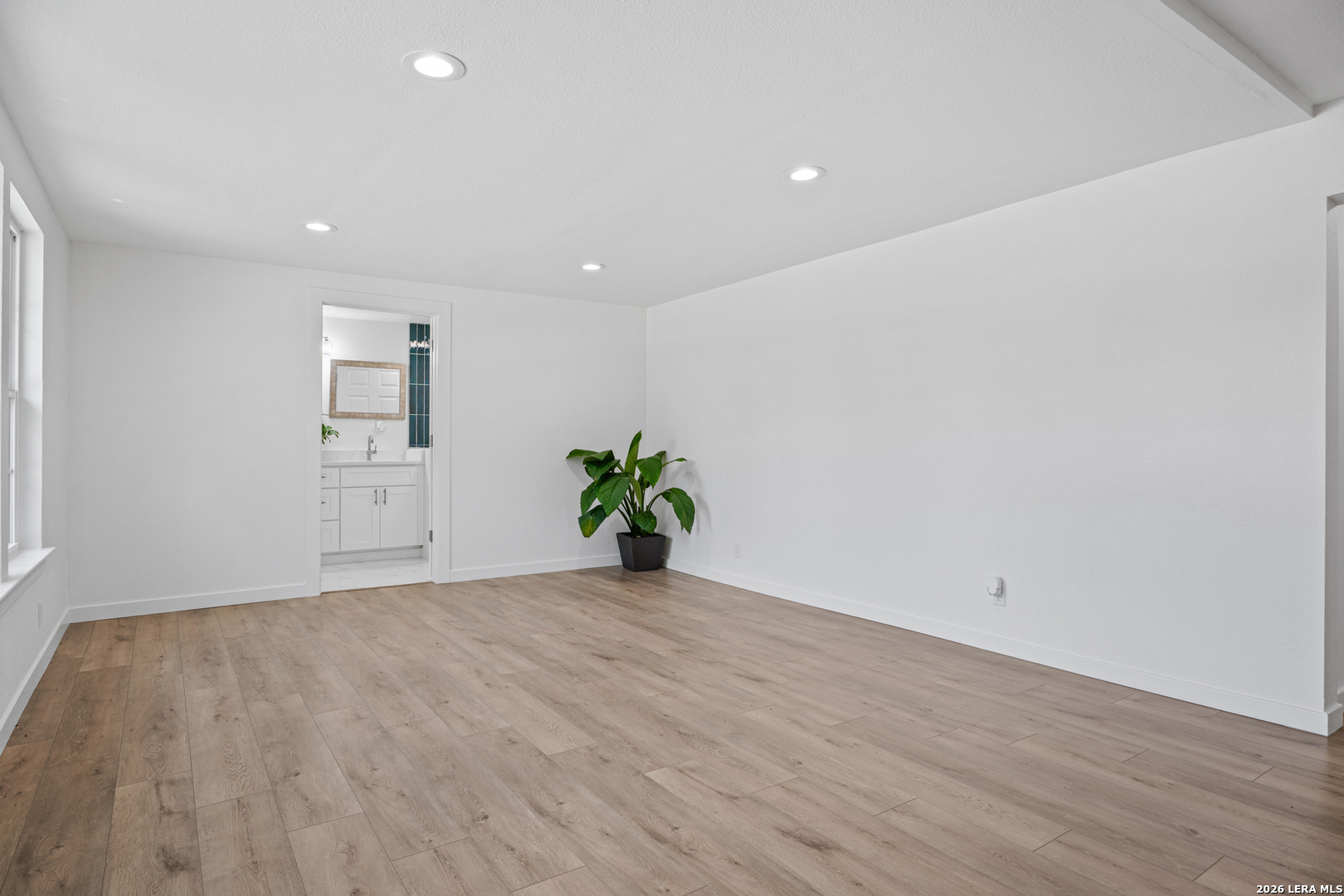 546 Byrnes Drive San Antonio TX 78209