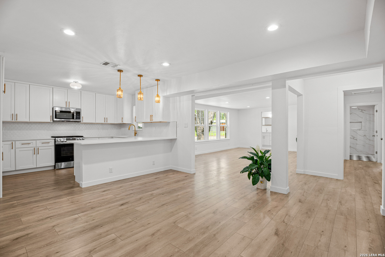 546 Byrnes Drive San Antonio TX 78209