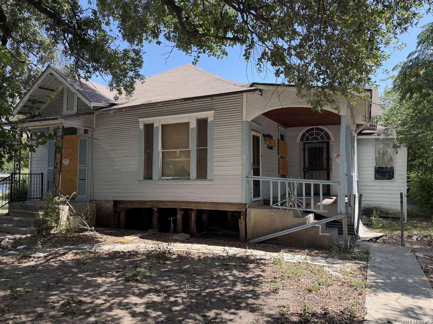 1402 Alametos San Antonio TX 78201