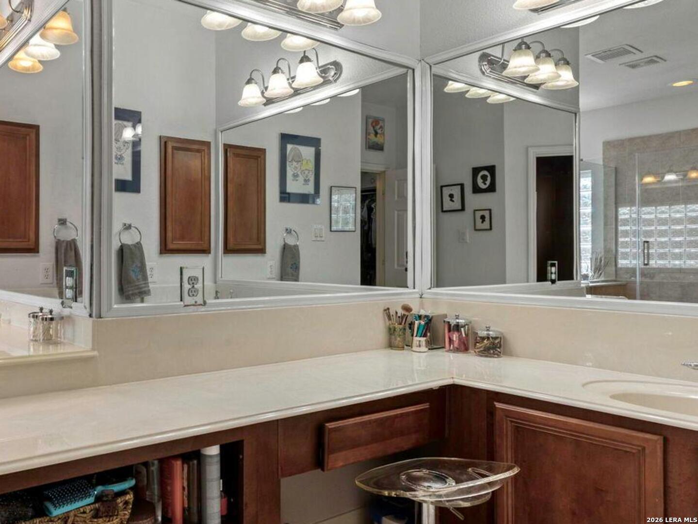 16107 La Madera Rio Helotes TX 78023