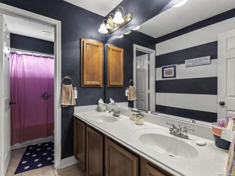 16107 La Madera Rio Helotes TX 78023