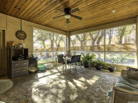 16107 La Madera Rio Helotes TX 78023