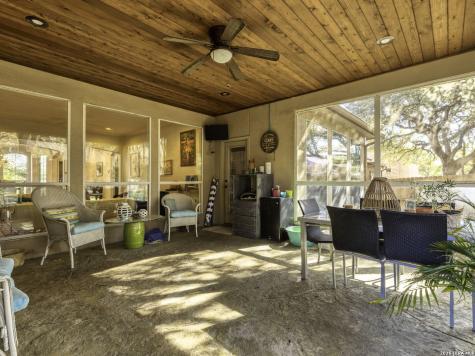 16107 La Madera Rio Helotes TX 78023