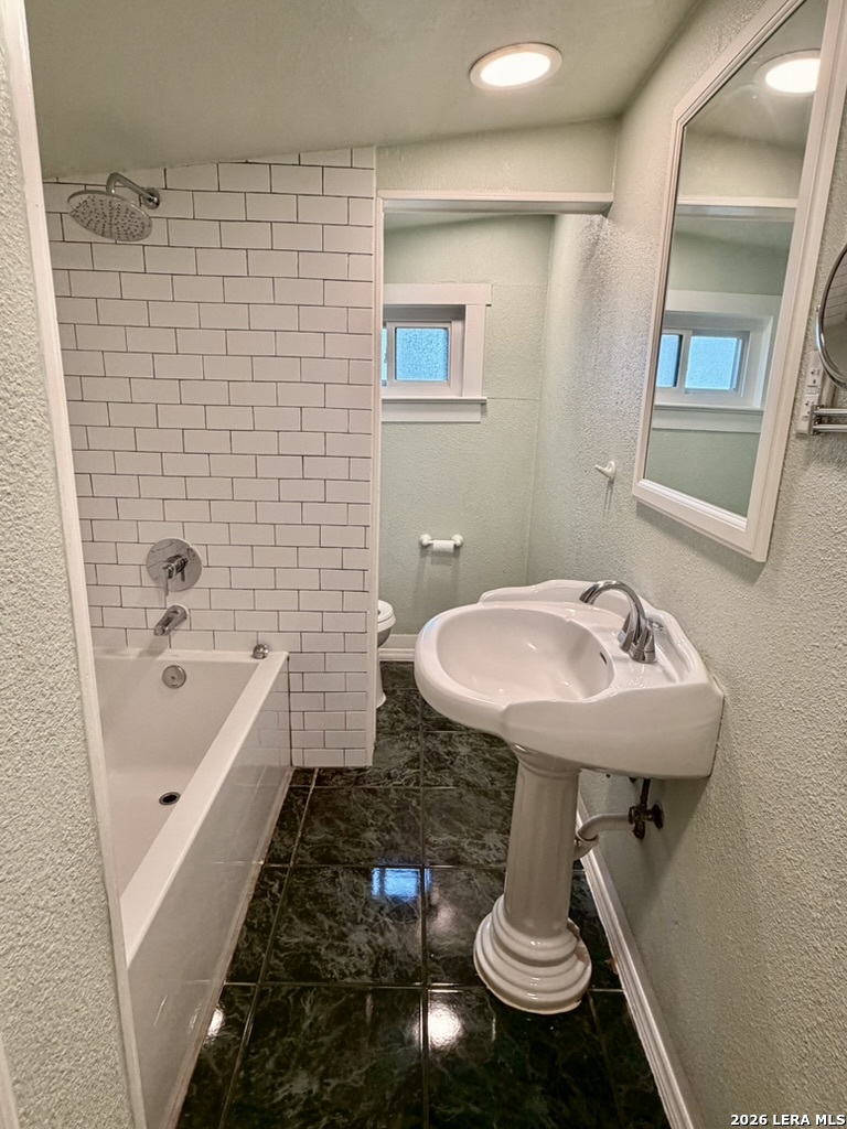 511 Torreon San Antonio TX 78207