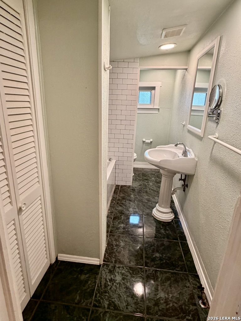 511 Torreon San Antonio TX 78207