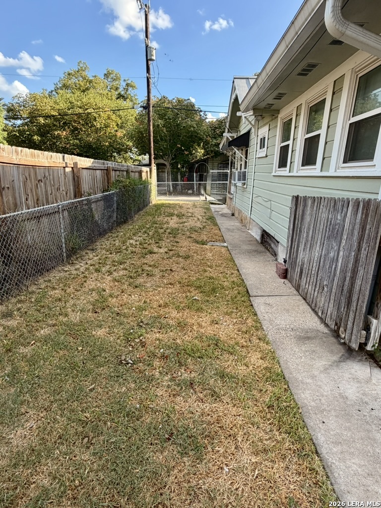 511 Torreon San Antonio TX 78207