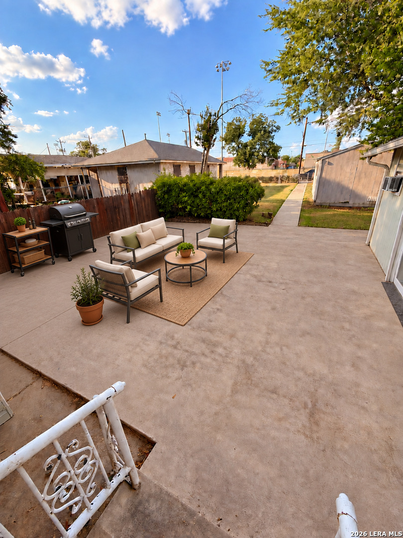 511 Torreon San Antonio TX 78207
