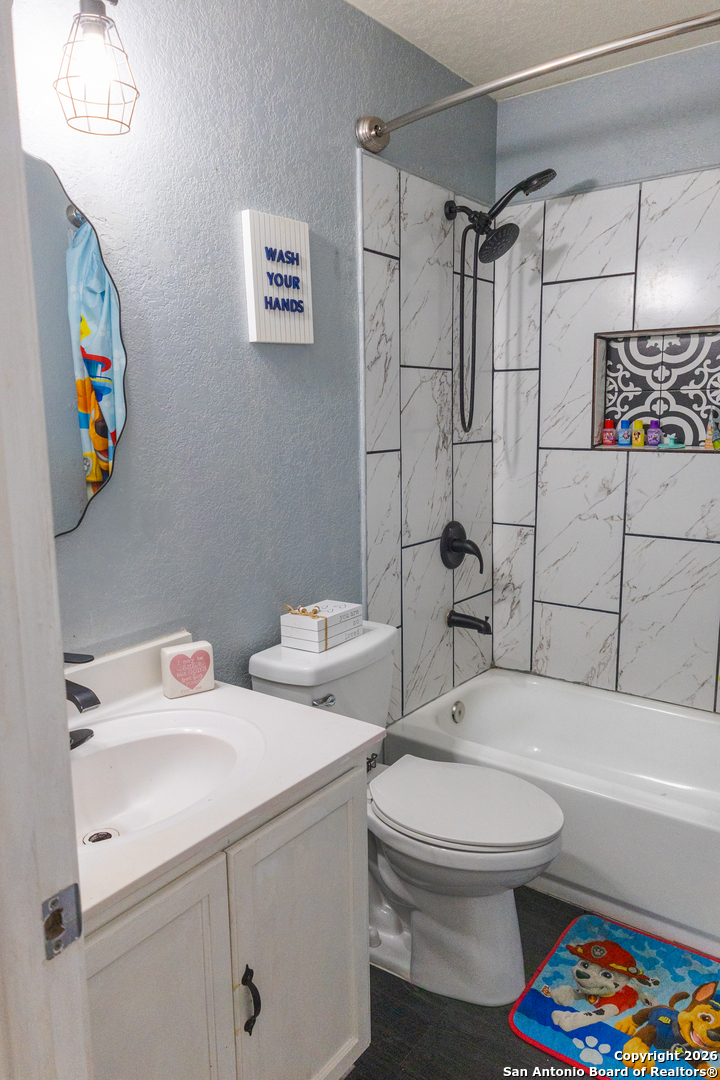 5311 Moreville Farm San Antonio TX 78228
