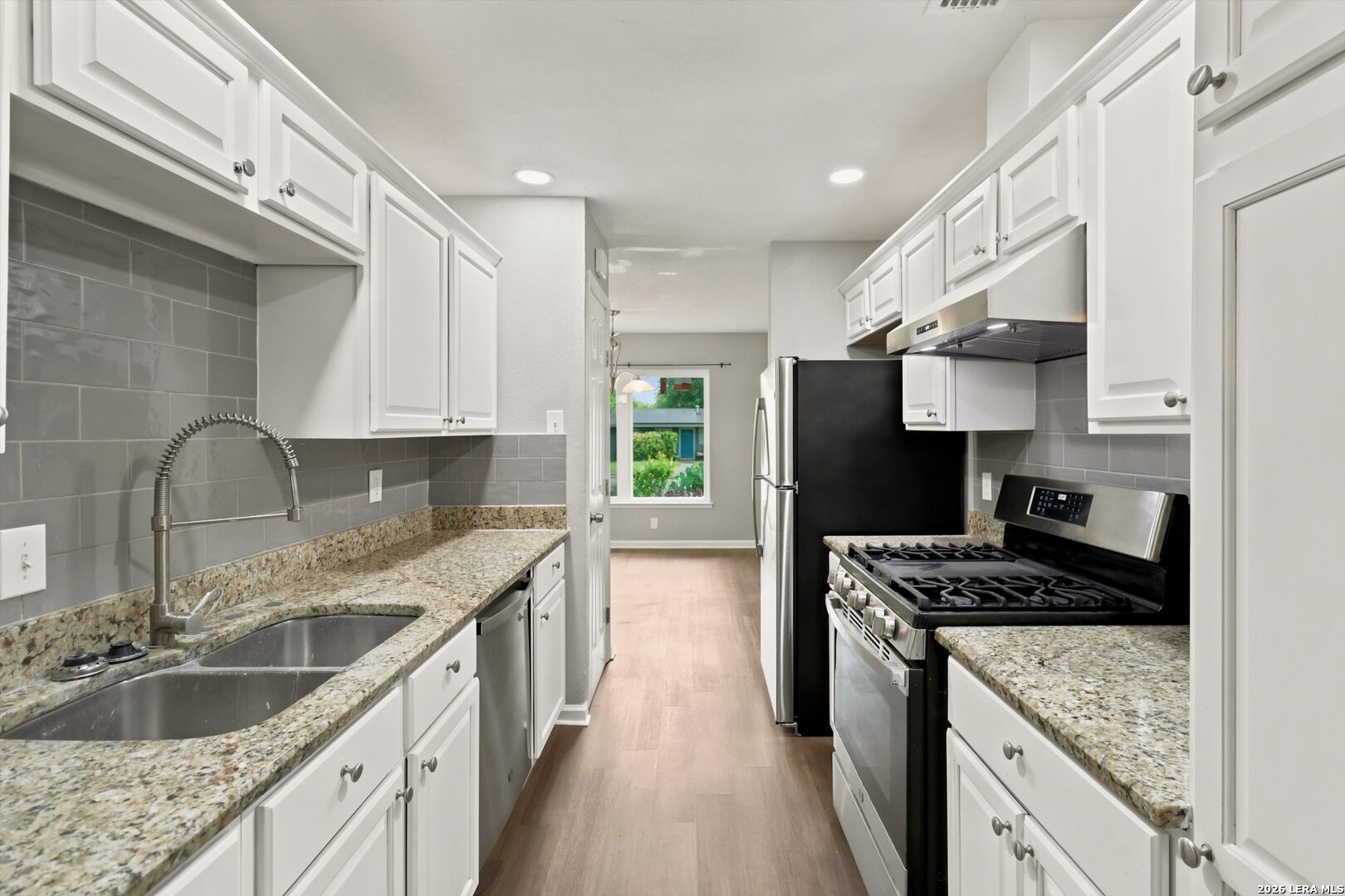 3006 Greenacres San Antonio TX 78230