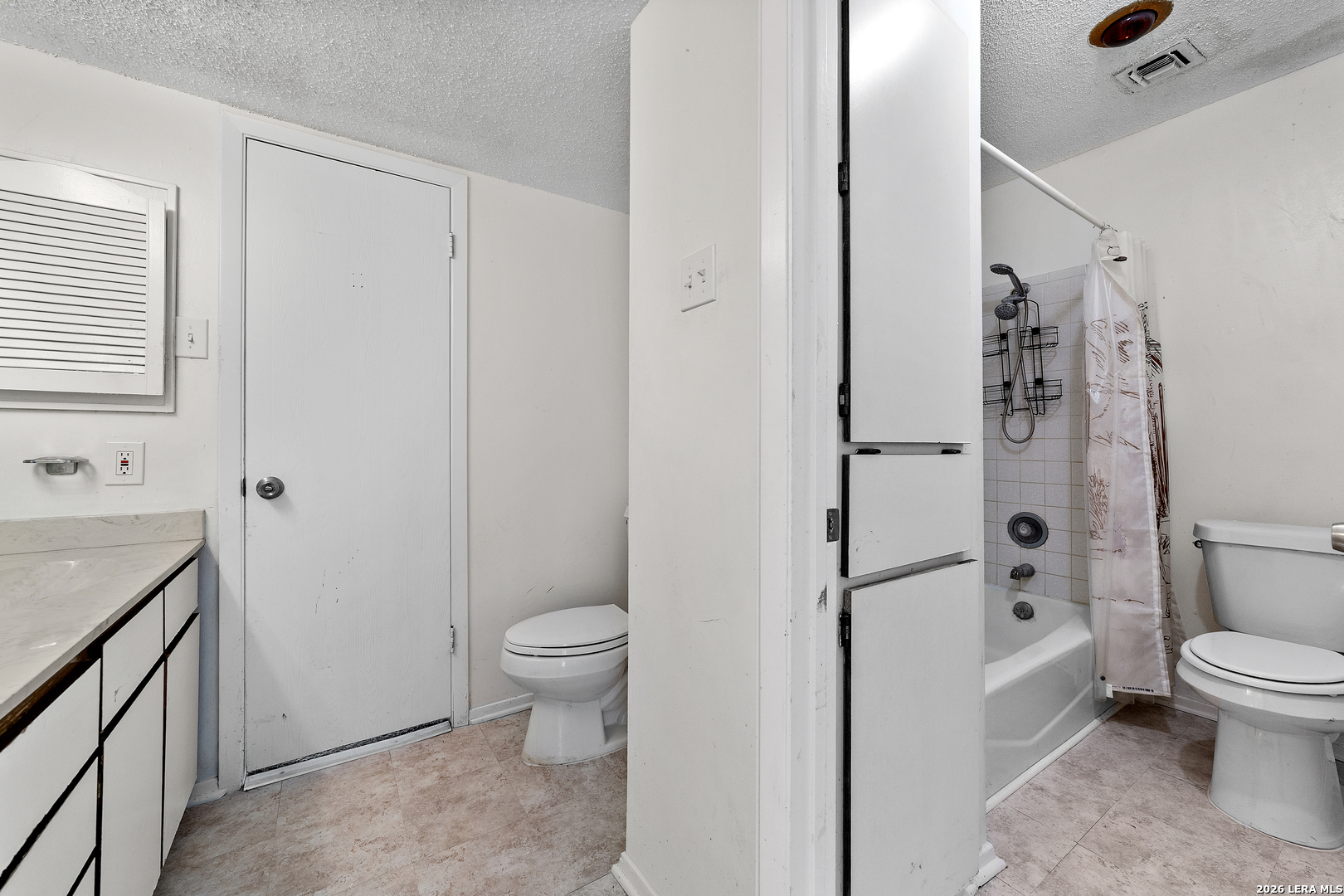 1950-B Leslie Drive Kerrville TX 78028