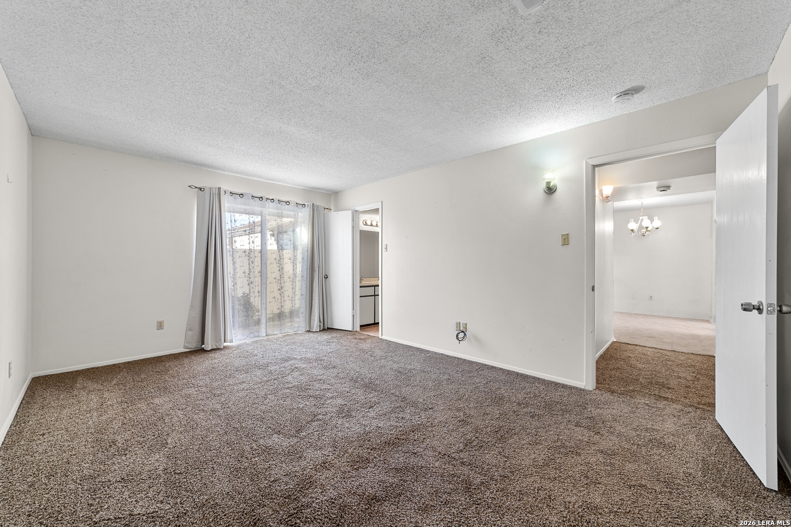 1950-B Leslie Drive Kerrville TX 78028