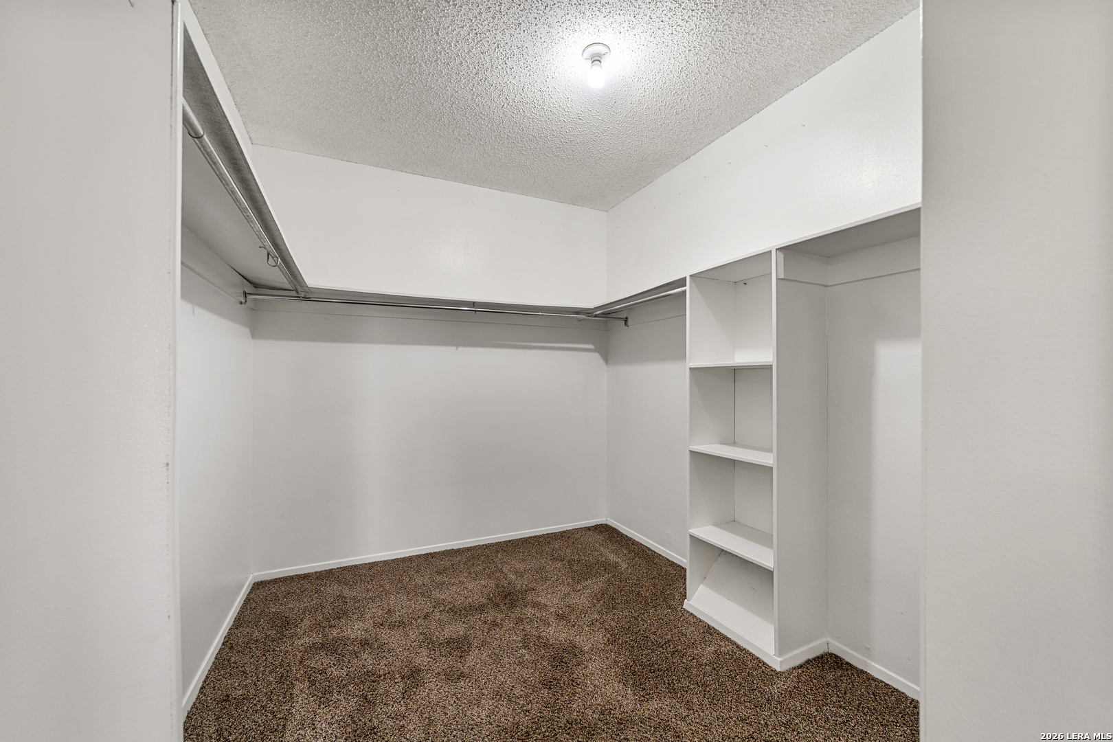 1950-B Leslie Drive Kerrville TX 78028