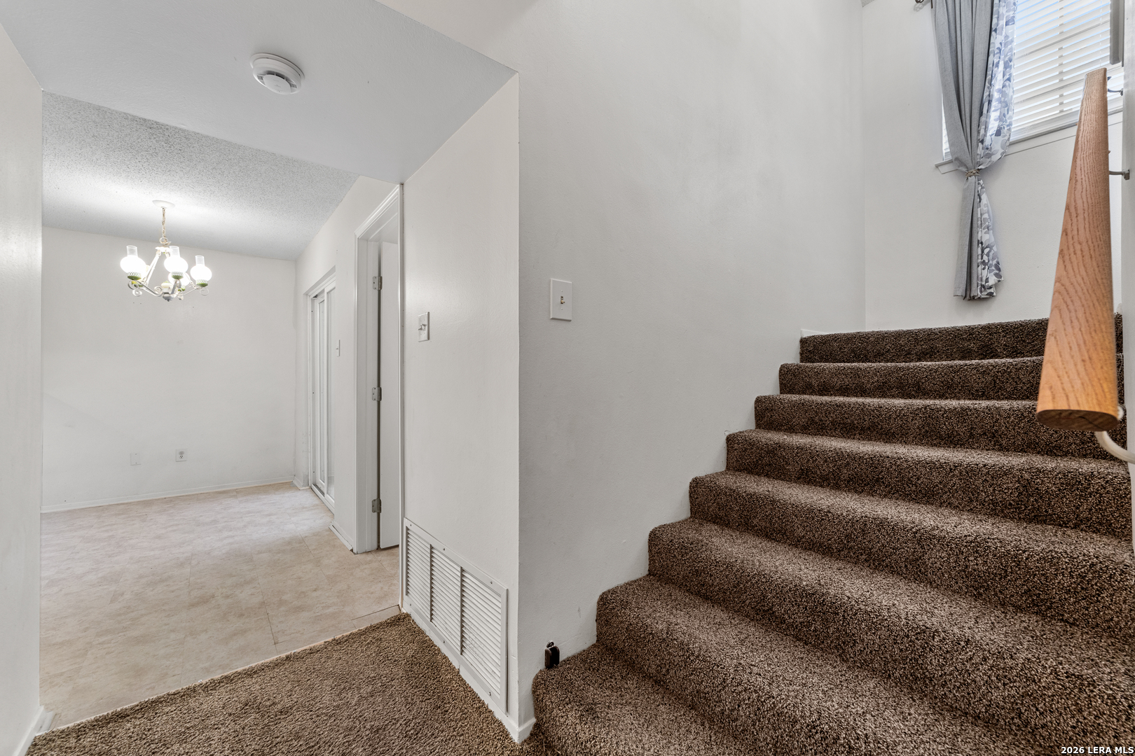 1950-B Leslie Drive Kerrville TX 78028