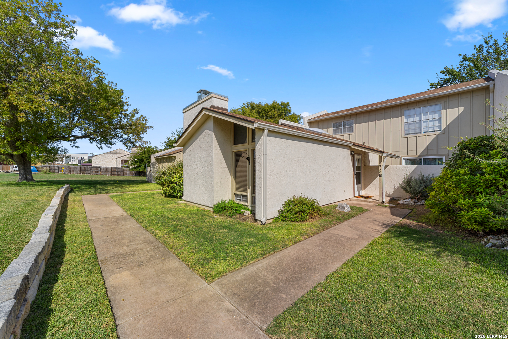 1950-B Leslie Drive Kerrville TX 78028