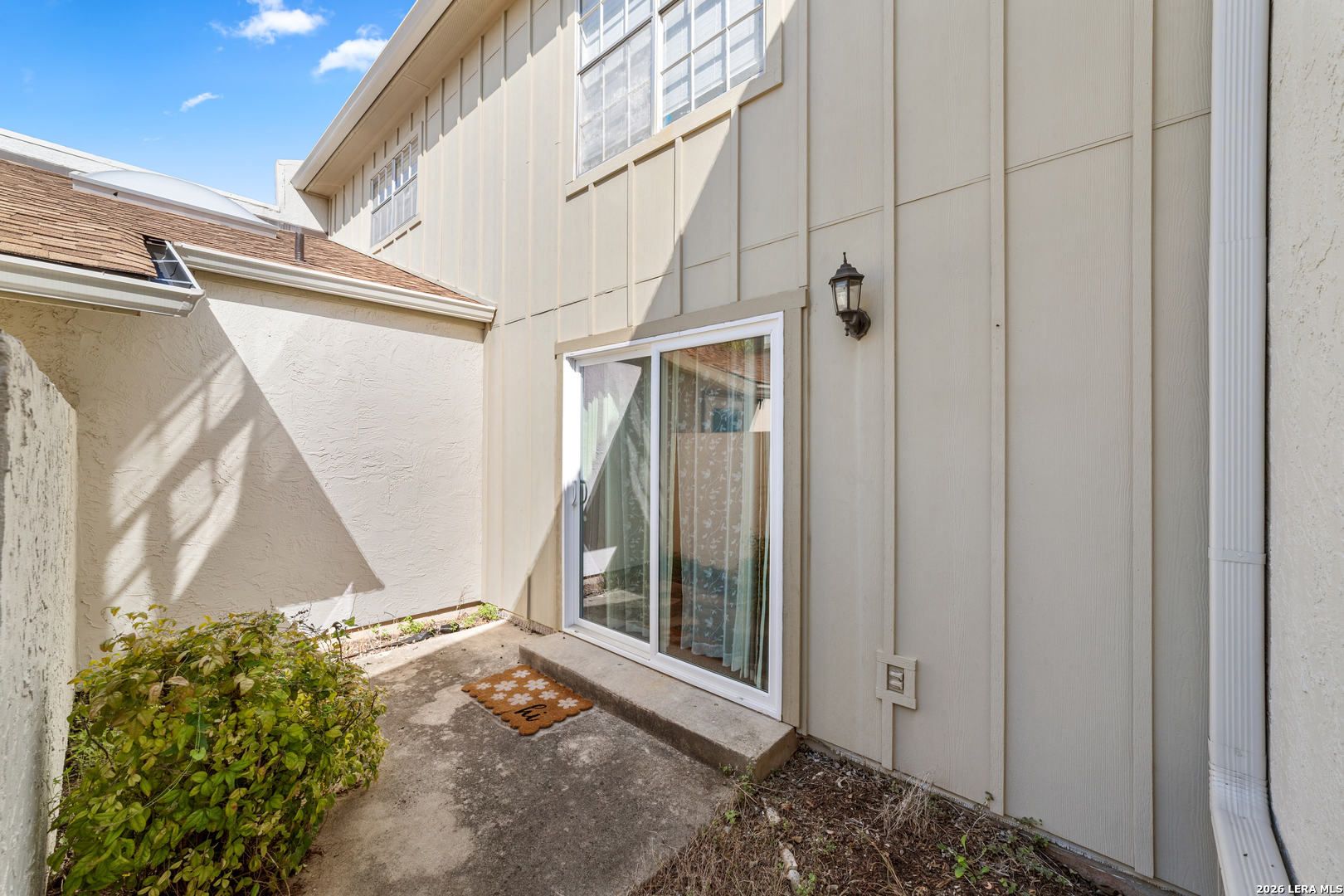 1950-B Leslie Drive Kerrville TX 78028