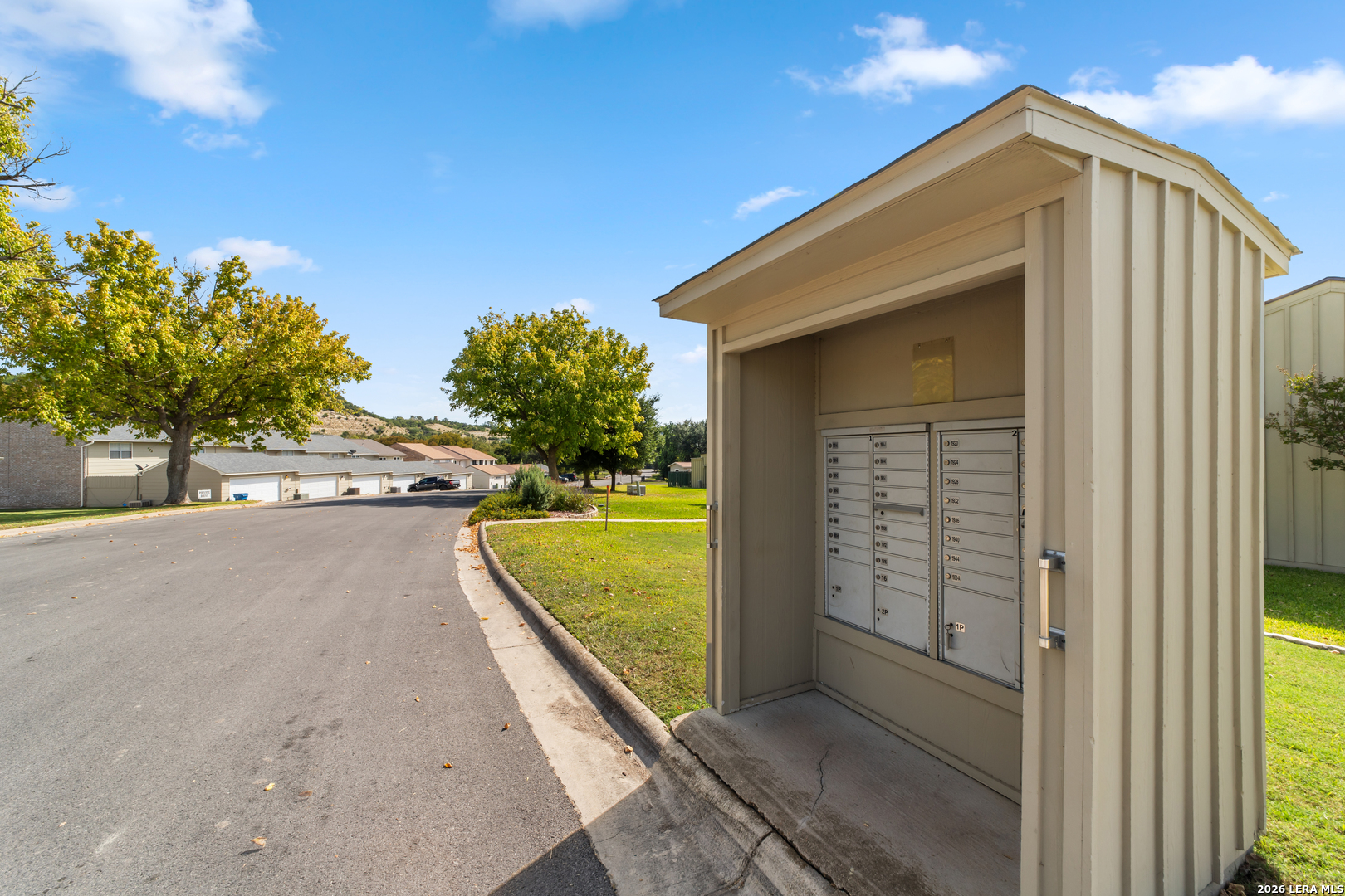 1950-B Leslie Drive Kerrville TX 78028